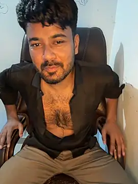 MeekBatgirl online show from October 8, 2025, 4:04 pm