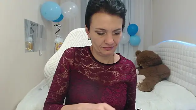 AvaSaturnian online show from September 20, 2025, 12:17 pm