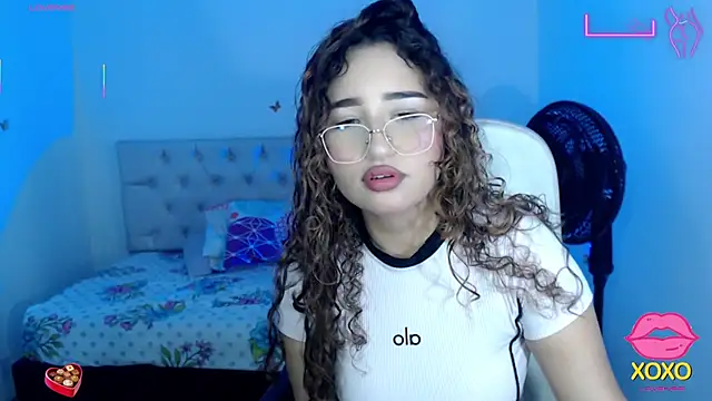 sasha 17  online show from October 6, 2025, 5:10 pm