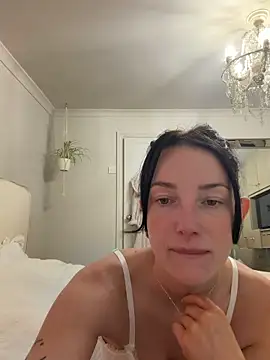 Remirosee online show from April 11, 2026, 5:56 am