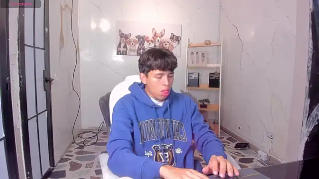 Snapshot of RyderStone_ chatting on September 17, 2025, 1:13 pm RyderStone online show from September 17, 2025, 1:13 pm