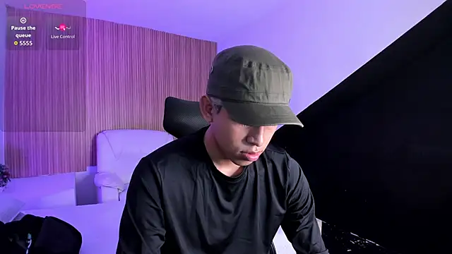 Snapshot of RyderStone_ chatting on October 16, 2025, 3:46 pm RyderStone online show from October 16, 2025, 3:46 pm