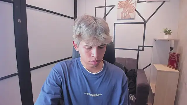 Snapshot of RyderStone_ chatting on October 23, 2025, 4:01 am RyderStone online show from October 23, 2025, 4:01 am