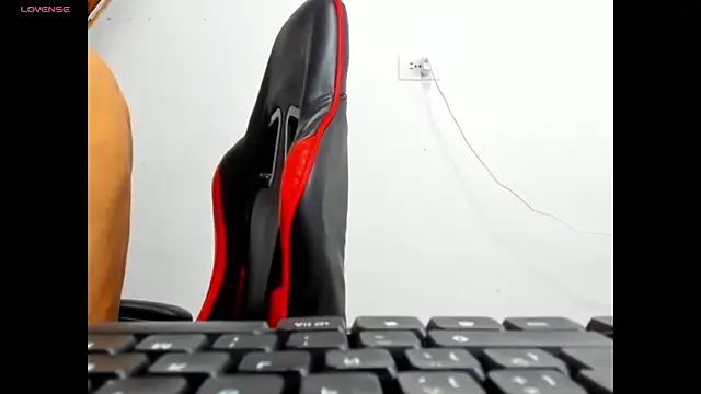 dilan abraham12 online show from October 1, 2025, 3:01 am