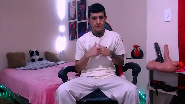 dilan abraham12 online show from March 16, 2026, 11:31 pm