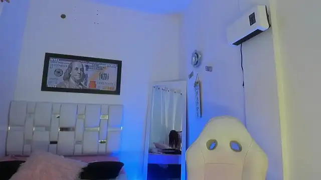 MissDiabla  online show from February 16, 2026, 1:40 pm