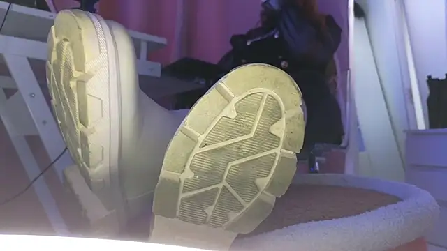 CruelSiren online show from November 26, 2025, 11:55 am