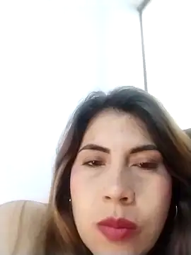 Camila latina 0 online show from September 18, 2025, 9:17 pm