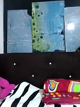 Camila latina 0 online show from September 22, 2025, 4:03 am