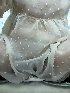 YukiLy online show from October 9, 2025, 11:41 am