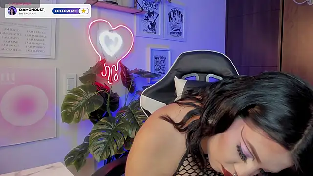 diamond dustt online show from September 24, 2025, 9:07 pm