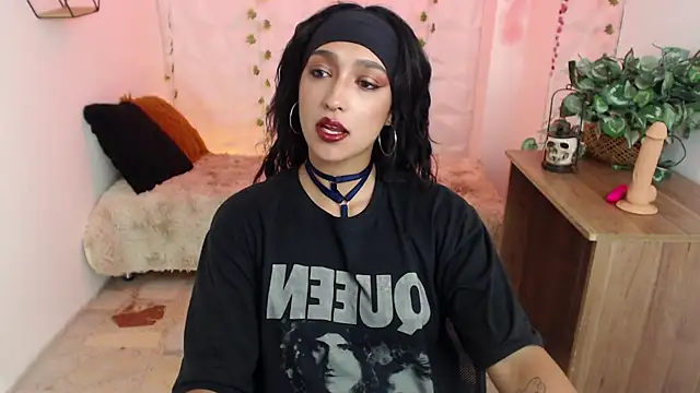 Cleofox  online show from September 12, 2025, 12:11 am