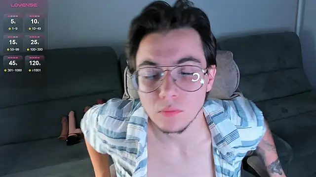 tyler bergg online show from September 25, 2025, 11:52 pm