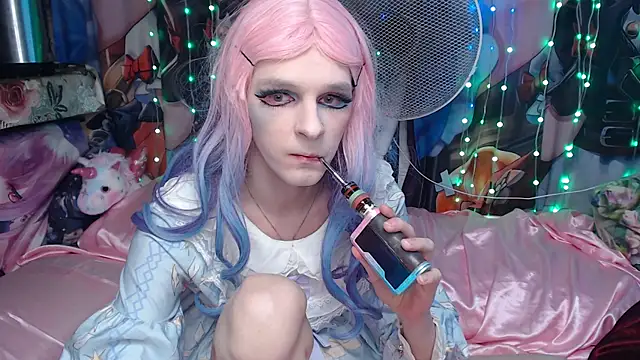 Snapshot of yutachka chatting on July 4, 2026, 10:27 pm yutachka online show from July 4, 2026, 10:27 pm