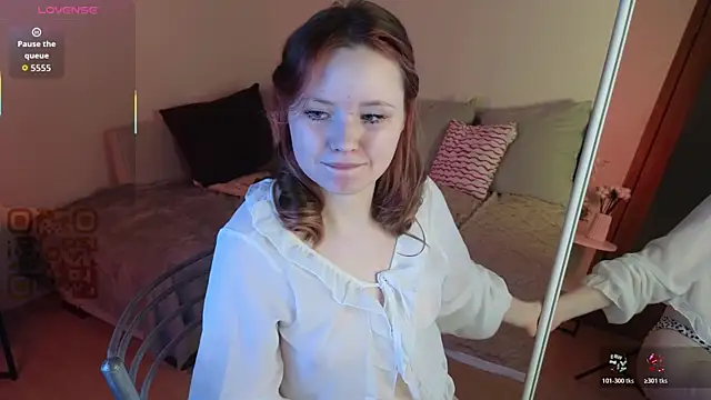 Snapshot of Sweetie_Hope chatting on April 18, 2026, 7:58 pm Sweetie Hope online show from April 18, 2026, 7:58 pm