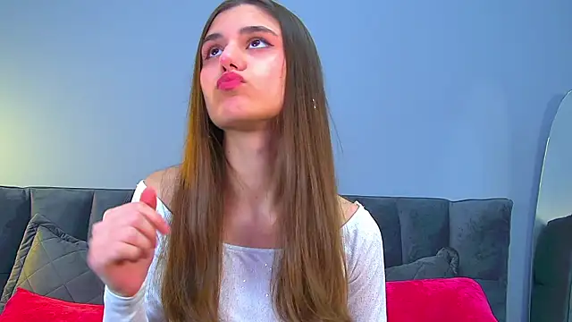 Snapshot of ArianaAllens chatting on November 25, 2025, 6:24 am ArianaAllens online show from November 25, 2025, 6:24 am