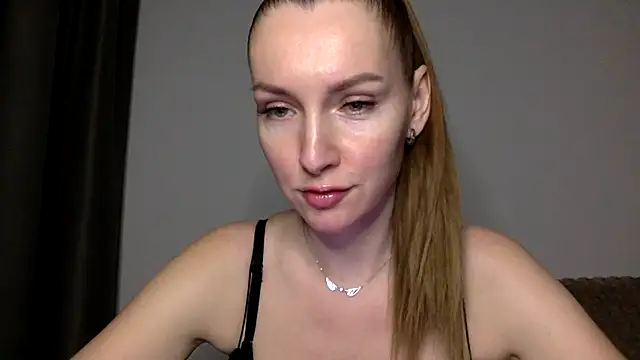 Varnyx online show from November 16, 2025, 4:01 pm