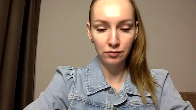 Varnyx online show from November 20, 2025, 6:07 pm