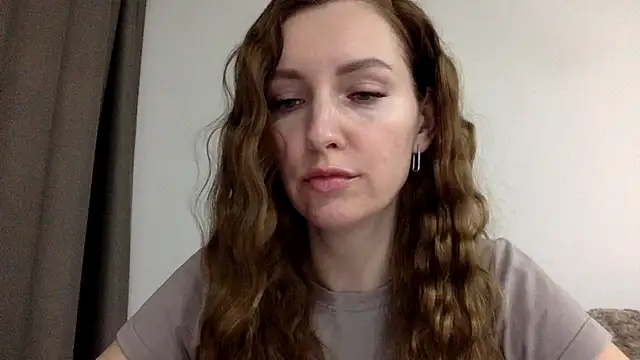 Varnyx online show from December 17, 2025, 6:25 pm