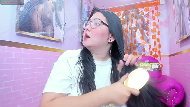 Dulce meow online show from October 24, 2025, 11:39 am