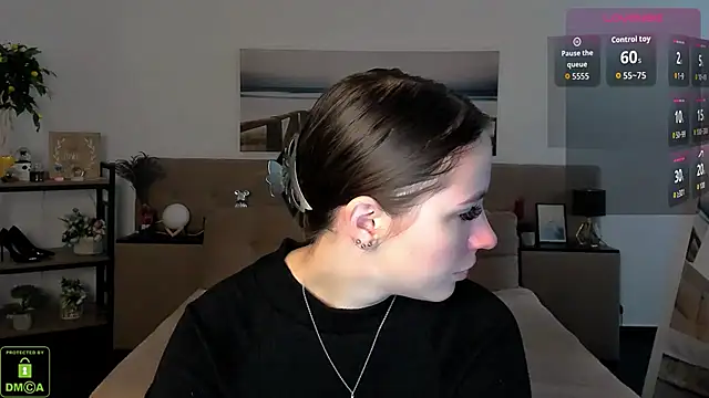 WildHoneyXO online show from September 27, 2025, 5:45 am