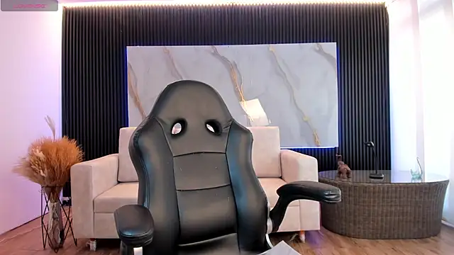 sofiapalacioss online show from November 21, 2025, 7:12 pm