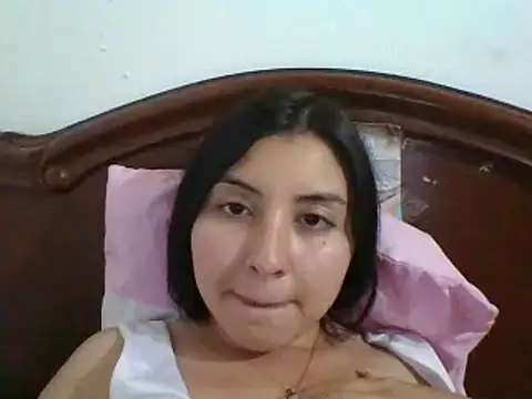 Snapshot of _Romilly_ chatting on July 15, 2026, 2:28 am Romilly online show from July 15, 2026, 2:28 am
