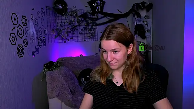 Snapshot of benny_duglas chatting on October 25, 2025, 11:29 am benny duglas online show from October 25, 2025, 11:29 am