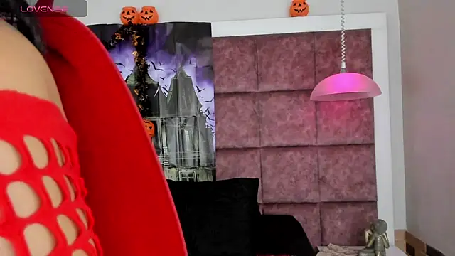 Snapshot of Ely09_ chatting on October 31, 2025, 9:16 pm Ely09 online show from October 31, 2025, 9:16 pm