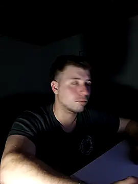 ferrari1996 online show from September 15, 2025, 4:01 am