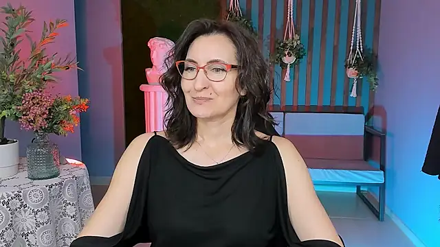 UnaTerra online show from November 17, 2025, 9:15 am