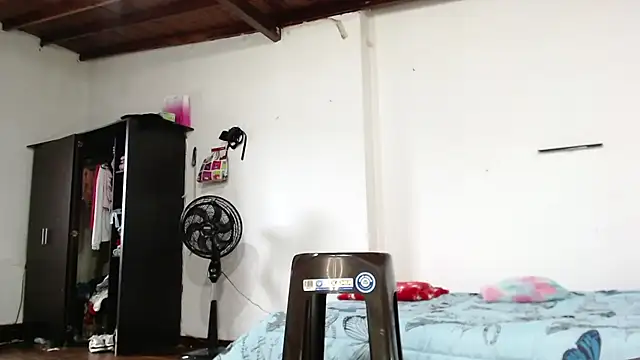  aslhey naughty online show from December 15, 2025, 12:42 pm