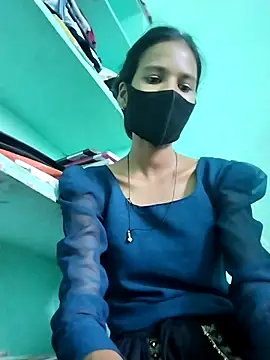 Pooja cute online show from September 22, 2025, 4:58 am