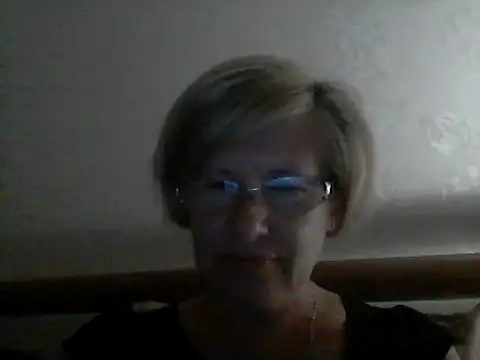 Snapshot of LucyLewisX chatting on September 12, 2025, 7:03 pm LucyLewisX online show from September 12, 2025, 7:03 pm