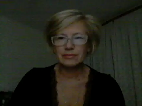 Snapshot of LucyLewisX chatting on September 27, 2025, 8:03 pm LucyLewisX online show from September 27, 2025, 8:03 pm