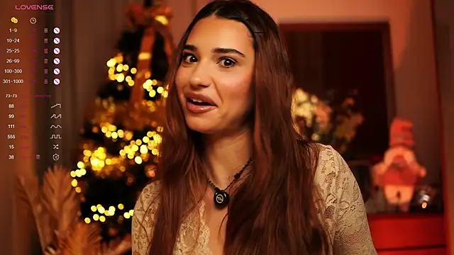 ItalianGirl online show from December 3, 2025, 8:51 pm