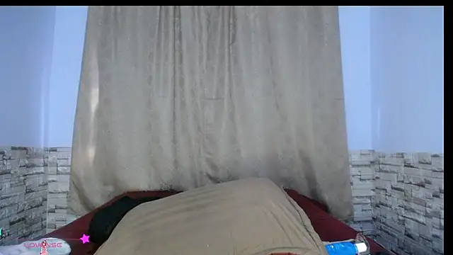 Bicky 24 online show from October 14, 2025, 11:44 am