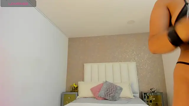 KaylieBrooks online show from October 15, 2025, 6:30 pm