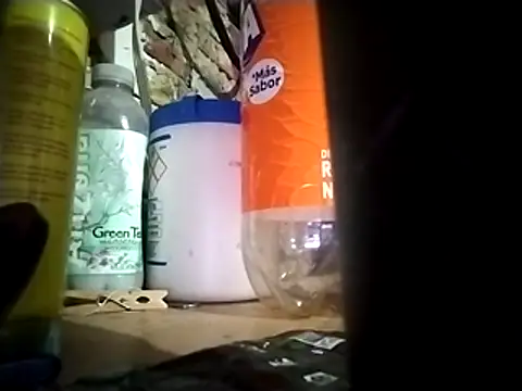 Efrain6996 online show from November 28, 2025, 6:05 am