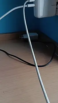 guarrillers online show from October 8, 2025, 4:37 pm