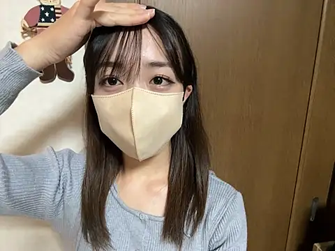 rafachama lvlv online show from October 4, 2025, 5:22 pm