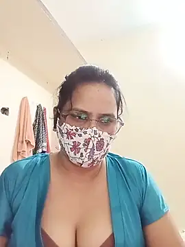 Snapshot of Your-vipasha chatting on July 4, 2026, 6:47 pm Your-vipasha online show from July 4, 2026, 6:47 pm