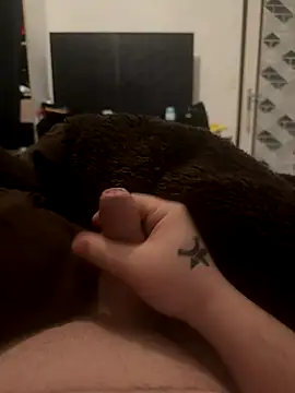 Snapshot of Badking9377 chatting on November 20, 2025, 8:36 am Badking9377 online show from November 20, 2025, 8:36 am