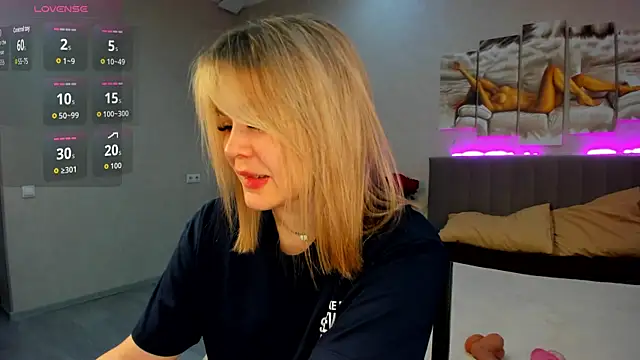 Jerry-Hall online show from April 7, 2026, 1:06 am