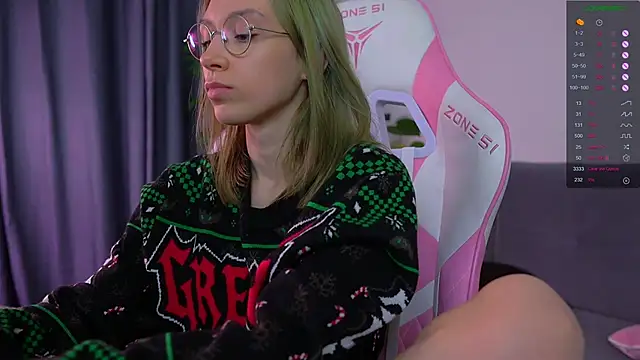 shy or horny online show from November 21, 2025, 4:16 pm