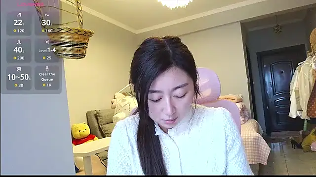 Diva VVN online show from December 4, 2025, 8:45 am