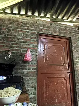 siki-00 online show from November 24, 2025, 5:07 am