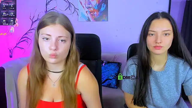 Snapshot of melani_bumm chatting on September 24, 2025, 5:44 am melani bumm online show from September 24, 2025, 5:44 am