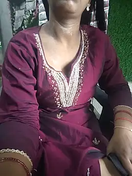 Snapshot of your_favourite_bhabhi chatting on July 29, 2026, 7:06 am your favourite bhabhi online show from July 29, 2026, 7:06 am