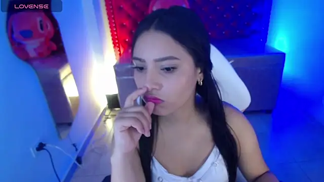 Ariannaa m online show from October 10, 2025, 2:16 pm